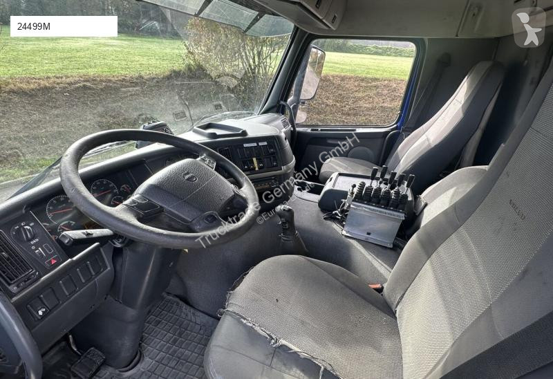 Camion Volvo -460 8x4 SWS Kipper/Haken