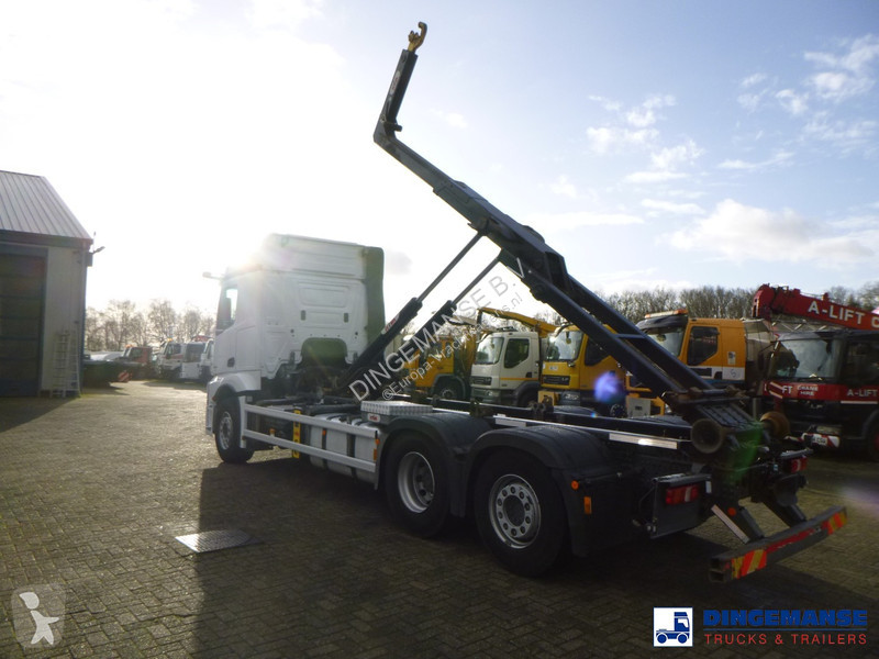 Camion Mercedes 2843 6x2 Hyva container hook 20t