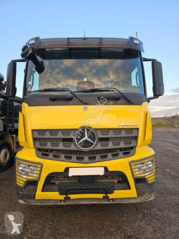 Camion benne Enrochement Mercedes