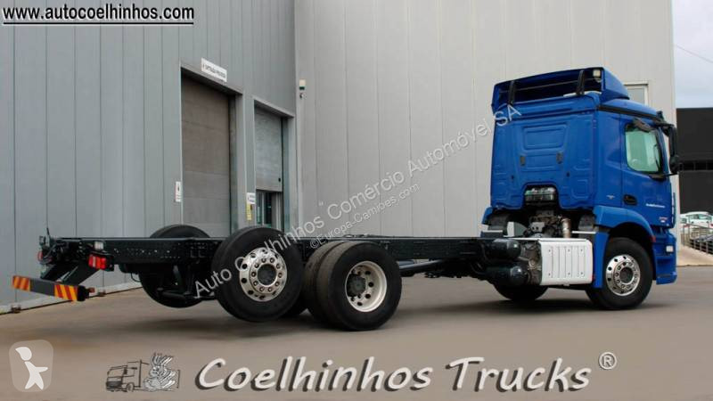 Camion Mercedes 2736