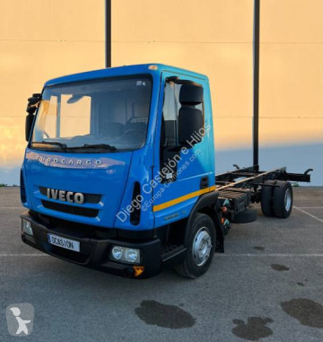 Camión chasis Iveco