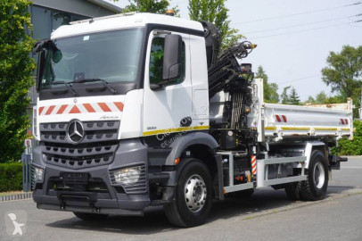 Camion grue ridelles Mercedes