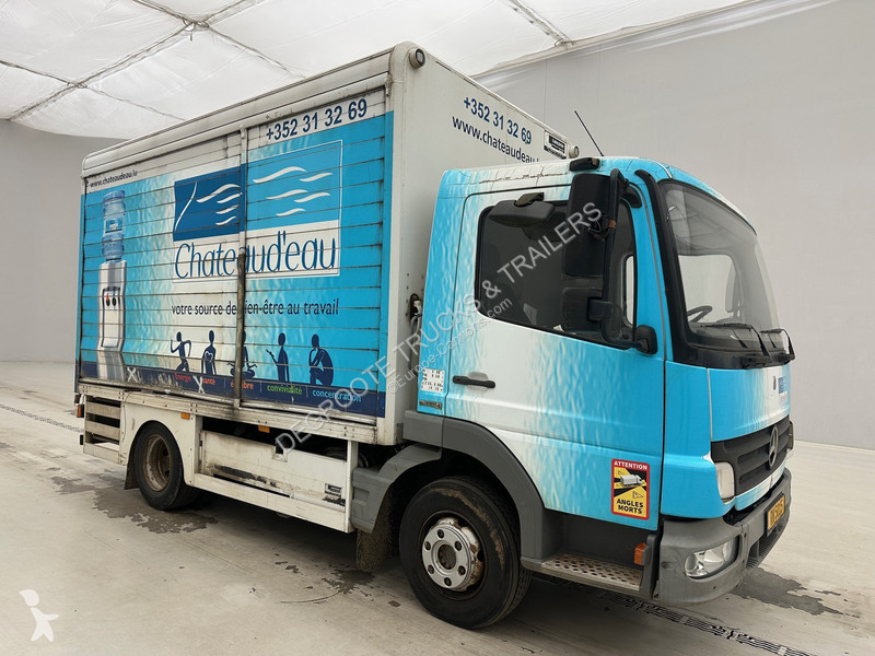 Vrachtwagen Mercedes 916
