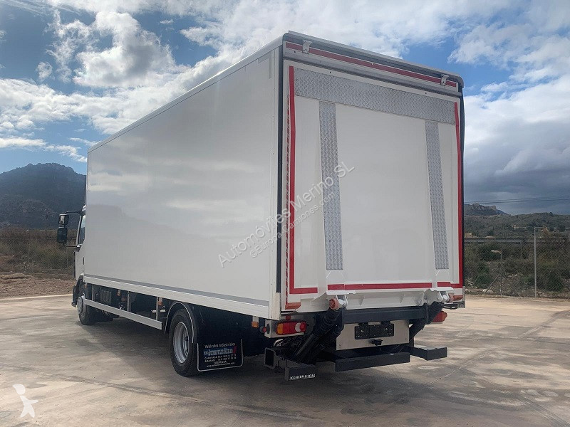 Camion Renault D 12.210