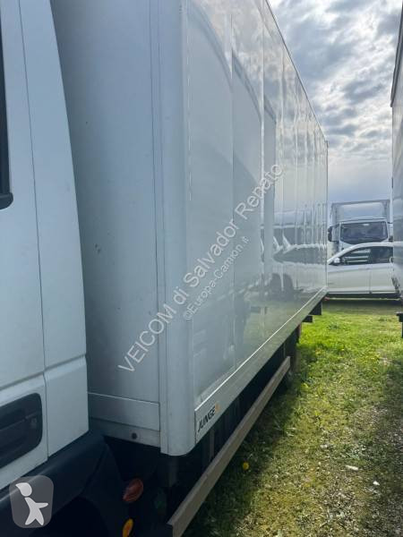 Vrachtwagen Iveco