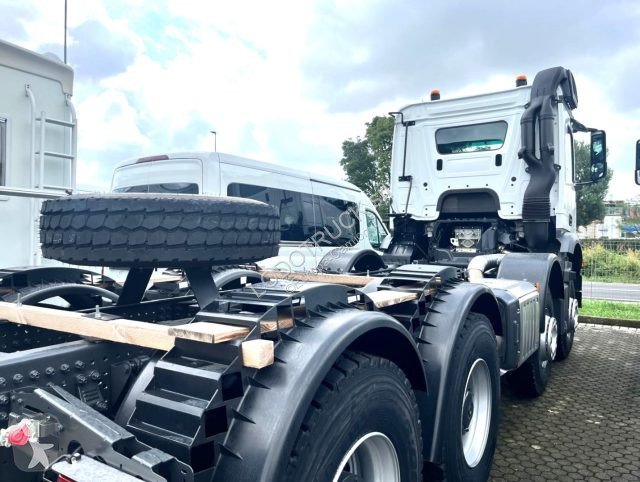 Camion Mercedes AROCS 4151 K 8X4/4
