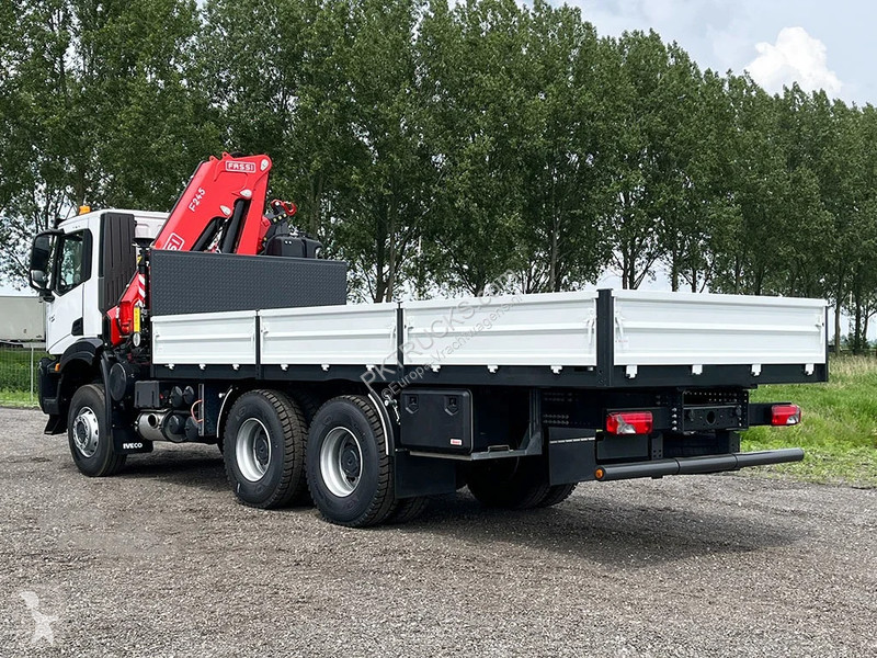 Camión Iveco T-Way AD380T43WH AT Crane Truck (3...