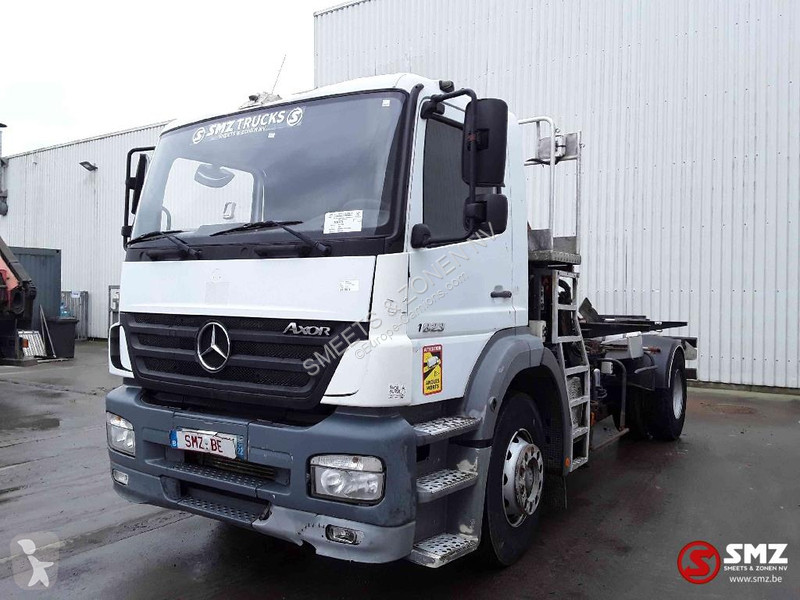 Camion Mercedes 1823 Palfinger pk4501