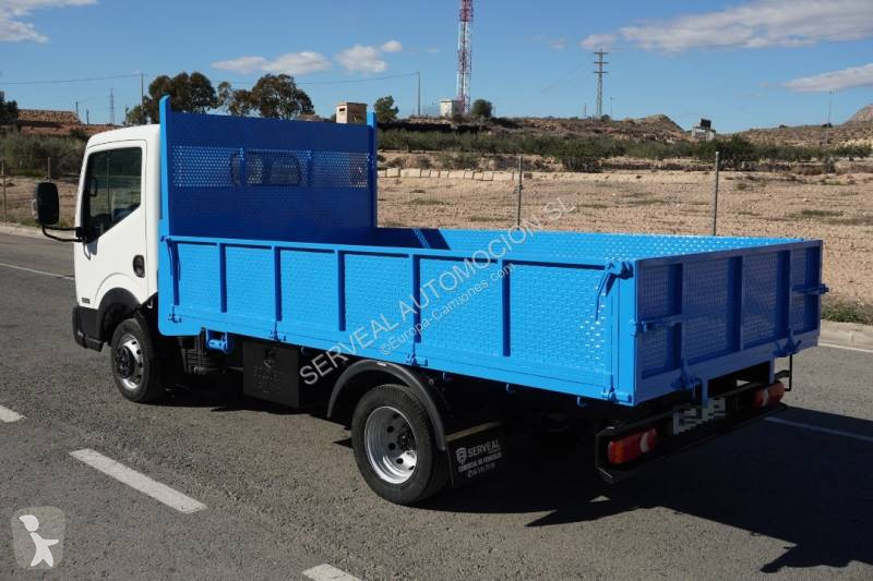 Camion Nissan