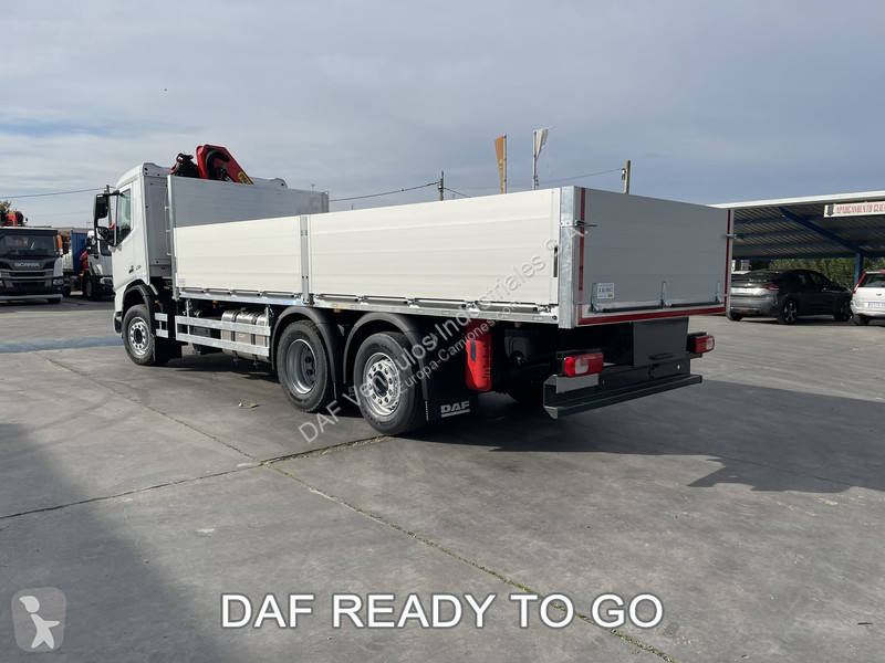 Camion DAF XD 450 N Grua con caja alum