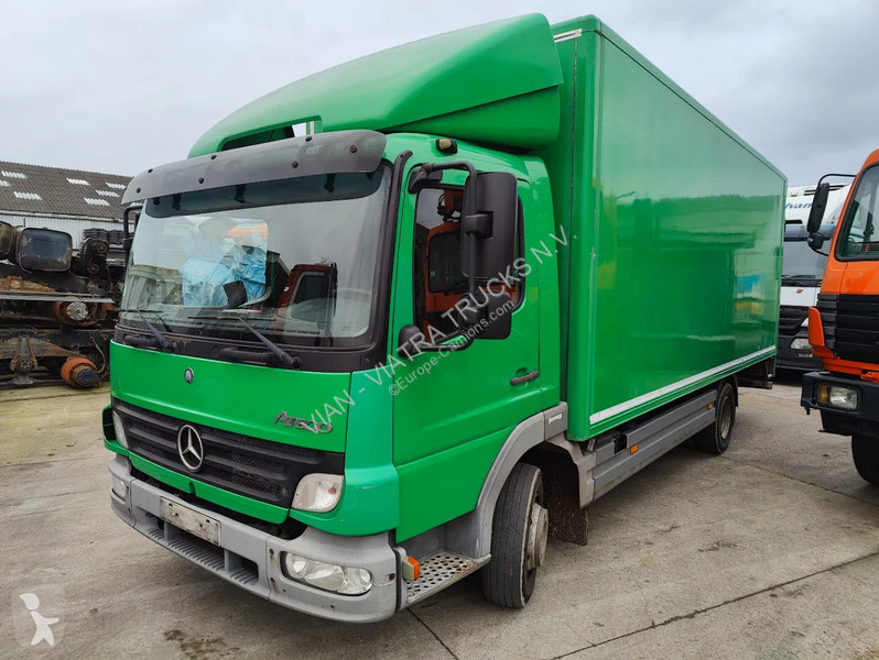 Kamion Mercedes 1018 KOFFER - BOX - FOURGON