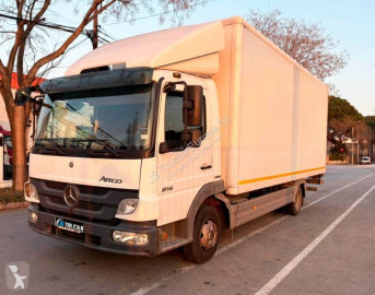 Camion fourgon Mercedes