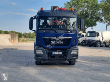 Camion pompe à béton MAN