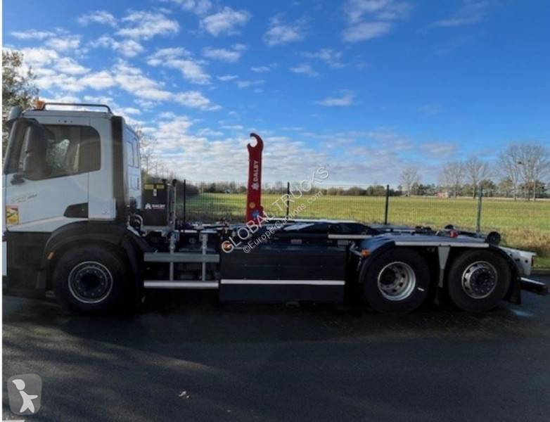 شاحنة Iveco