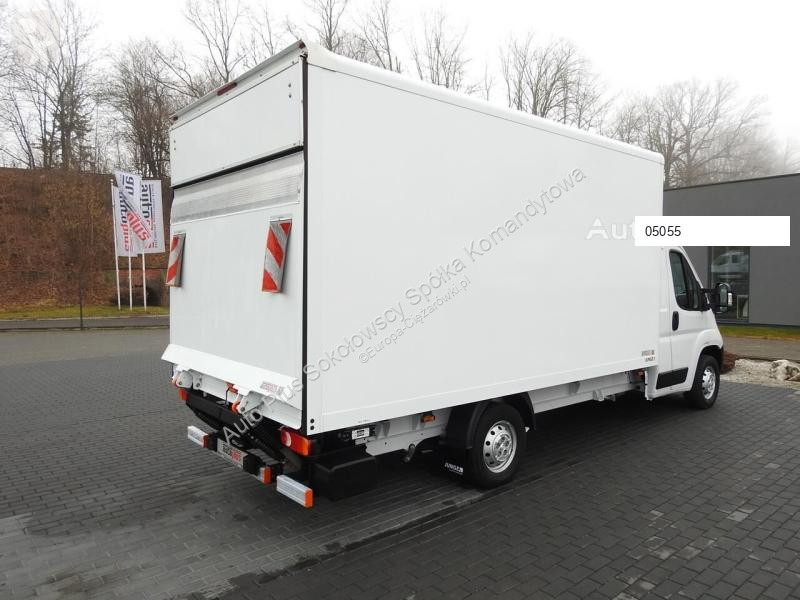 Camion Peugeot BOXER KONTENER WINDA 8 PALET...