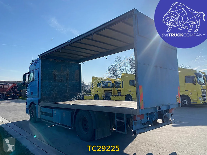 Camion MAN 440