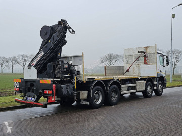 Camion grue Mercedes
