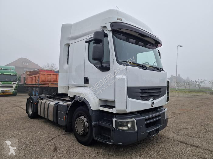 Camion Renault premium