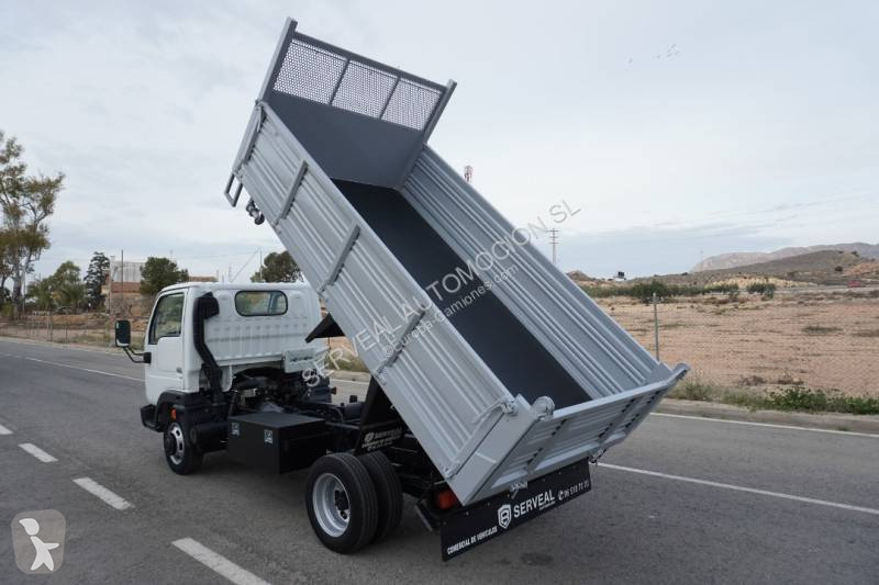Camion Nissan