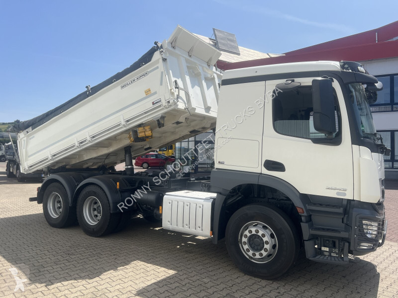 Vrachtwagen Mercedes Arocs 2643 K 6x4 Arocs...