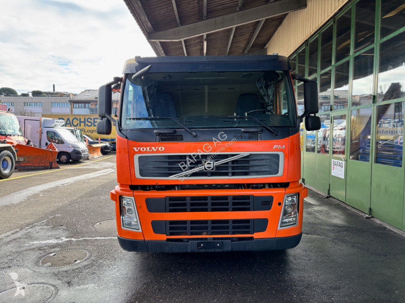 Kamion Volvo fm 400