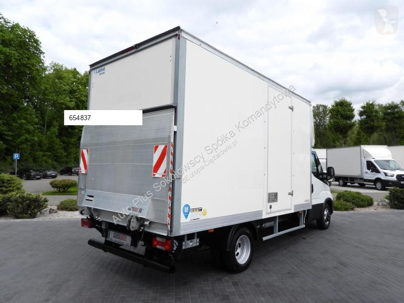 Kamion Iveco DAILY 35C16 KONTENER WINDA 8 PALET...