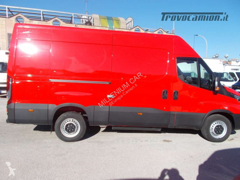 Veicolo commerciale Iveco 35-14 METANO 2022 KM...
