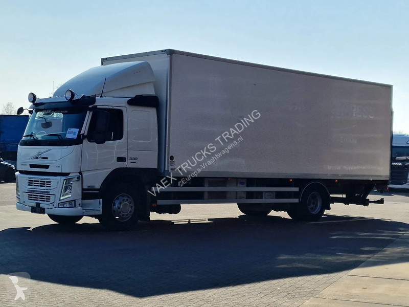 Kamion Volvo 330 4x2 - Carrier MT 18 Frigo -...
