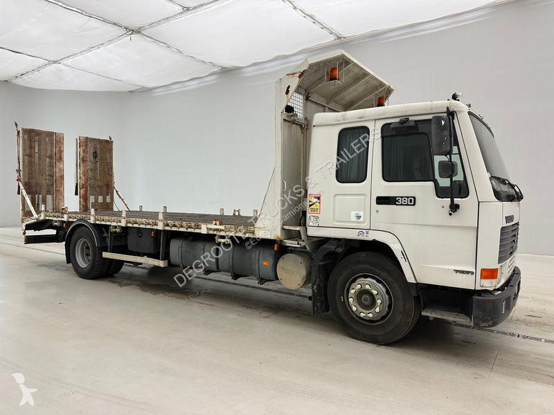 Camion Volvo 380