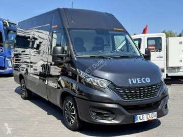 Caja cerrada Iveco
