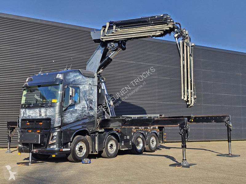 Kamion Volvo 8x2-6 / FASSI F1650 / JIB + WINCH...