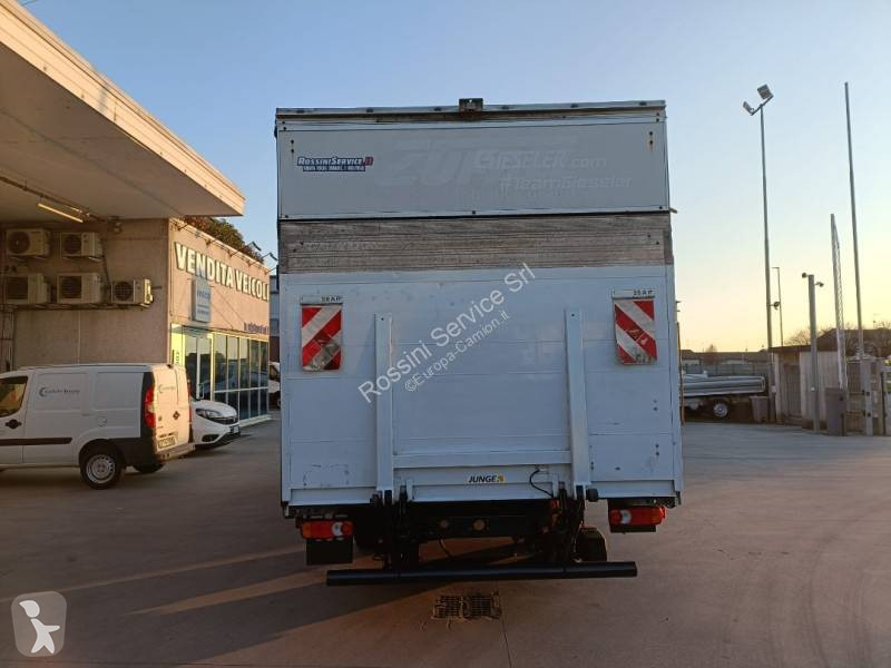 Camião Iveco