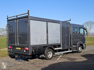 Camion fourgon MAN