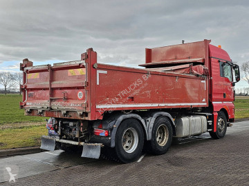 Camion benne MAN