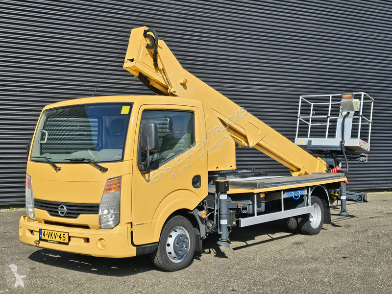 Camion Nissan CABSTAR / 19 mtr PLATFOR WORKER