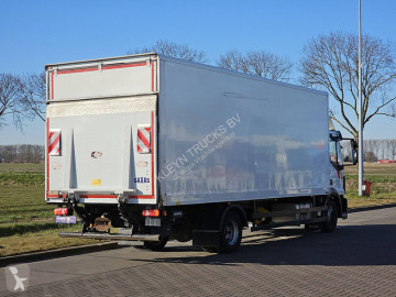 Camión furgón Iveco