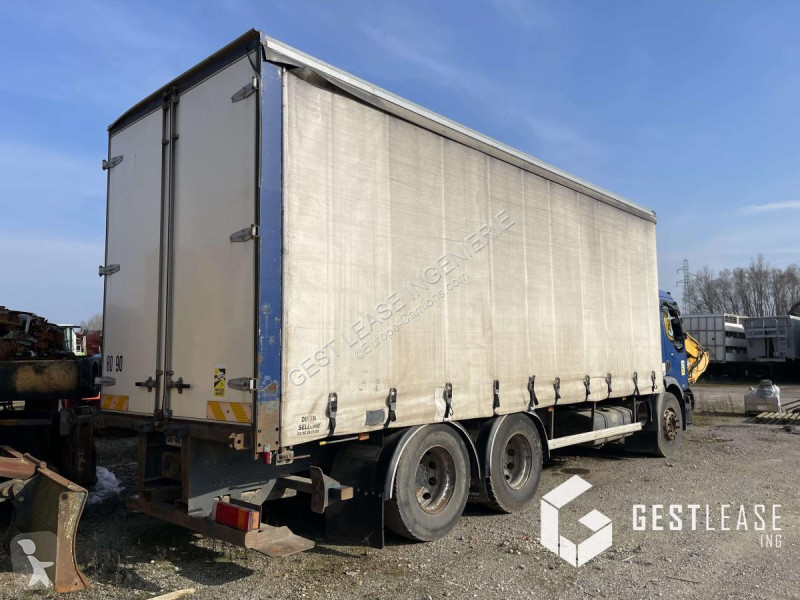 Camion Renault 320 DCI