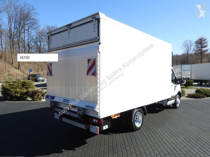 Kamion Ford TRANSIT  KONTENER WINDA 8 PALET...