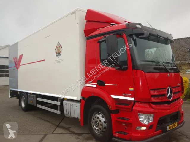 Kamion Mercedes 2027