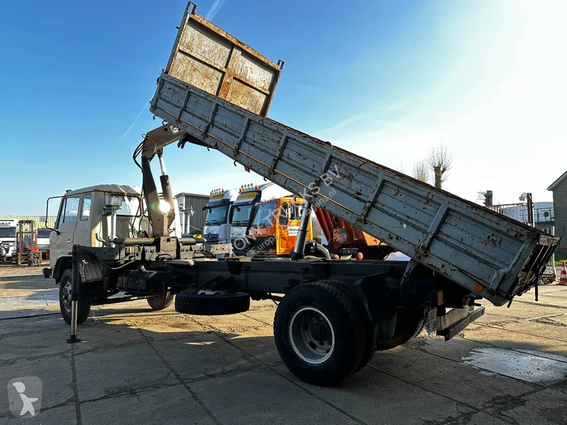 Camion Toyota HINO 14T 4X2 Tipper+Crane Hiab...