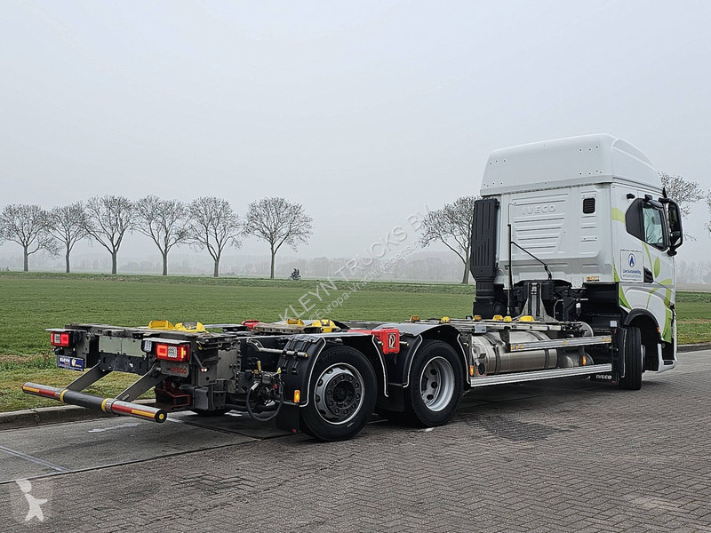 Camion Iveco AS260S46 LNG INT. STEERAXLE
