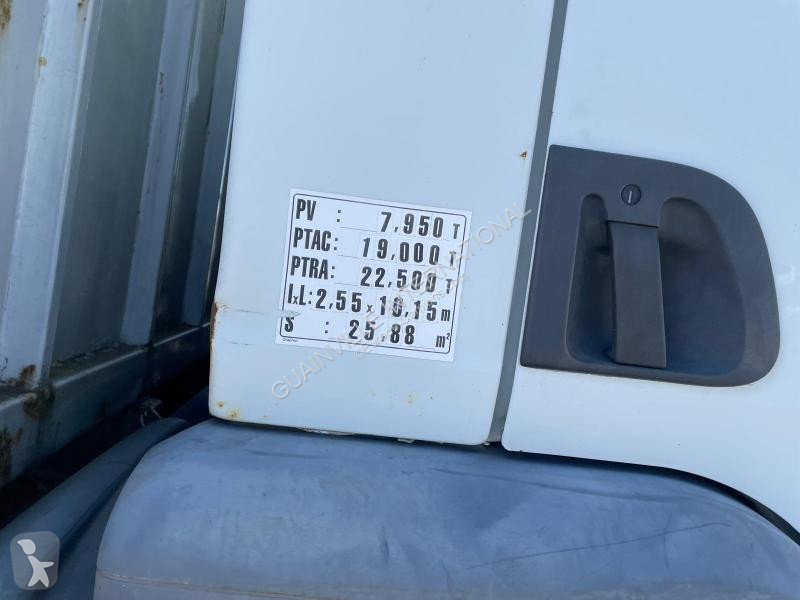 Camion Renault 270 DCI