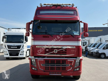 Camión grúa Volvo