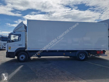 Camión furgón Mercedes nuevo