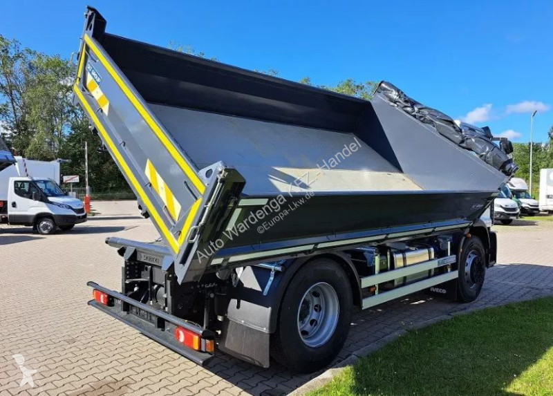 Camion Iveco EUROCARGO ML180E28/P 3-Seiten...