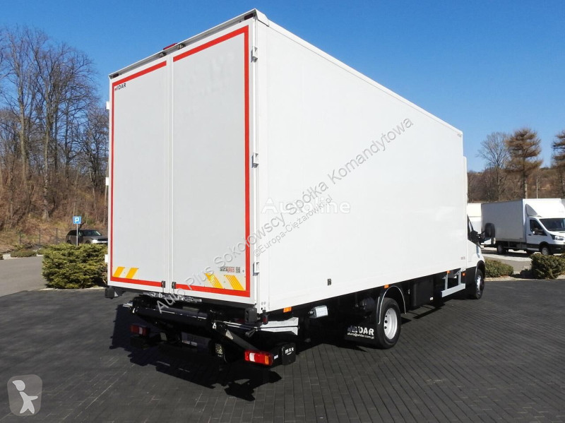 Camion Iveco DAILY 70C18 KONTENER WINDA 14...