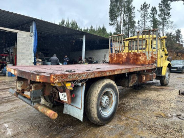Camion plateau standard Renault