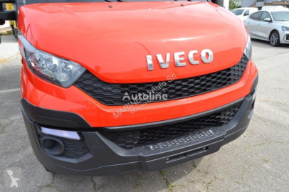 Con volquete Iveco
