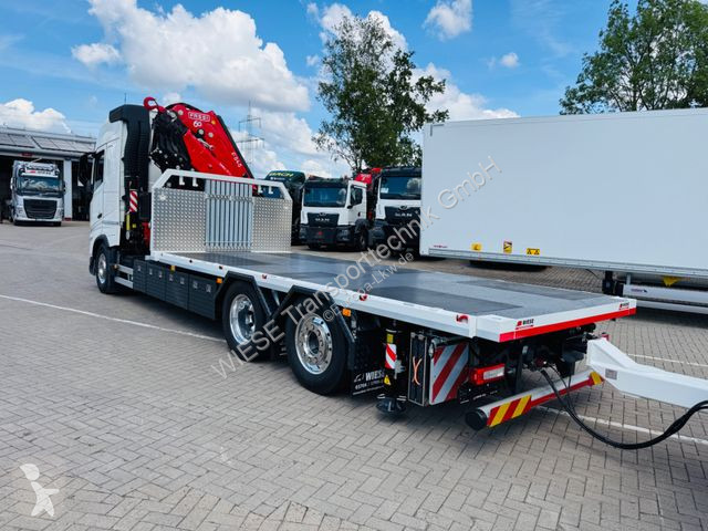 Kamion Volvo 6x2 Containerpritsche mit F545RA.2.26