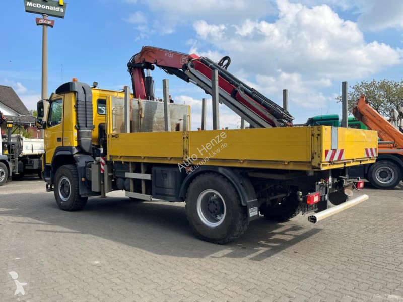 Camion Volvo FM 330 4x4 Pritsche Kran...